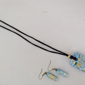 Elegant Blue and Gold Jewelry Set